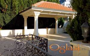 Video Ture nekretnina dronom